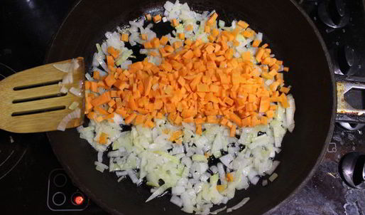 мясная лазанья с соусом бешамель