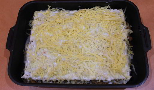 мясная лазанья с соусом бешамель