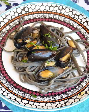 Черная паста с морепродуктами