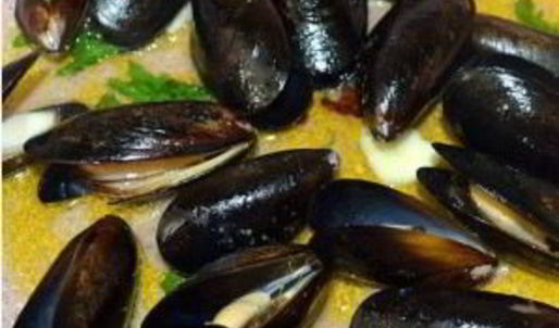 черная паста с морепродуктами