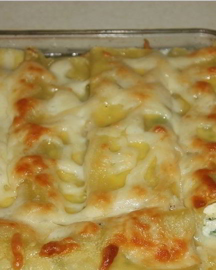 Рецепт каннеллонь с фаршем под соусом