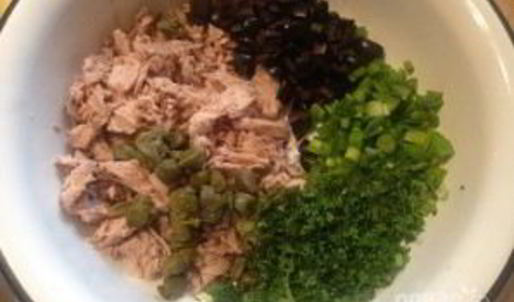 каннеллони с тунцом в помидорном соусе