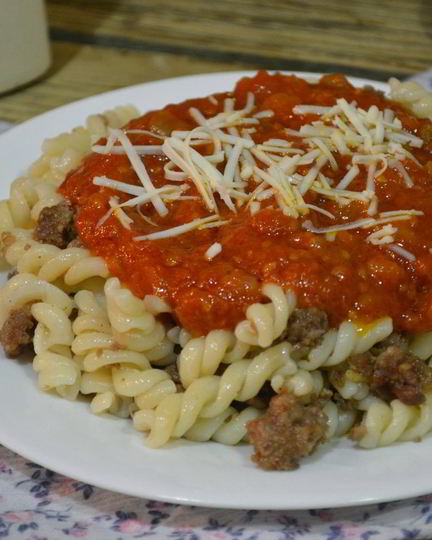 Рецепт макарон с фаршем под соусом