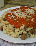 Макароны с фаршем под соусом