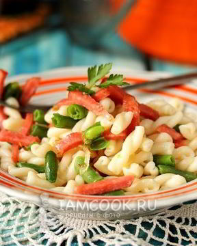 Макароны с колбасой