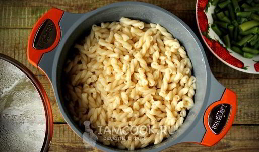 макароны с колбасой