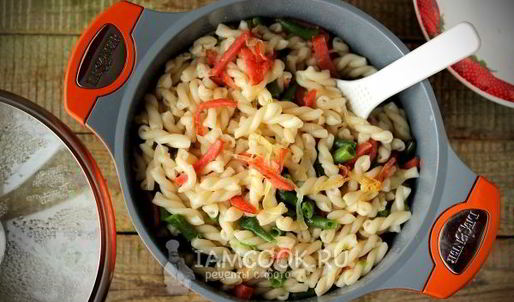 макароны с колбасой