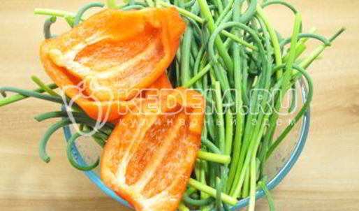 паста из чесночных стрелок