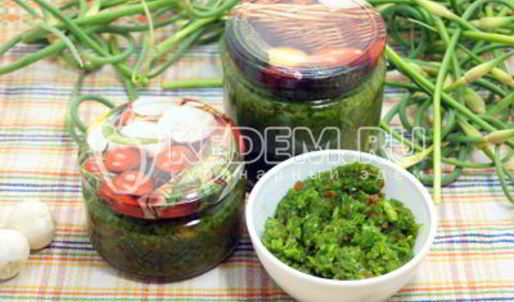 паста из чесночных стрелок