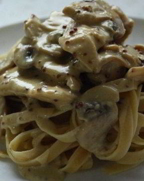 Паста с индейкой и шампиньонами
