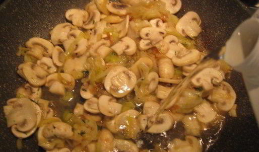 паста с шампиньонами и луком-пореем