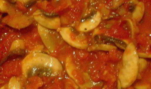 паста с томатно-грибным соусом