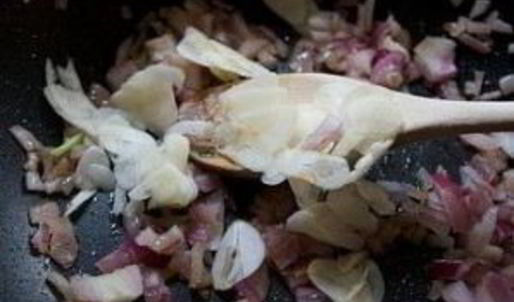 паста с тушеной капустой кале