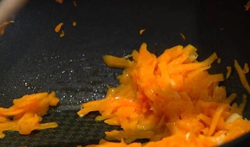 паста с тыквой и креветками