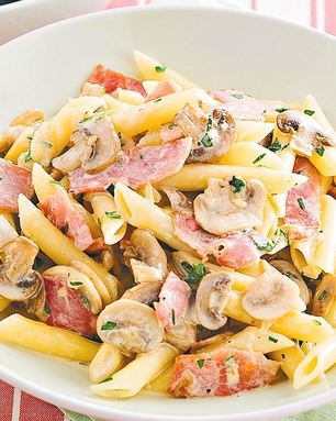 Паста с ветчиной и грибами