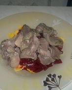 Русская паста со свеклой, луком и чесноком