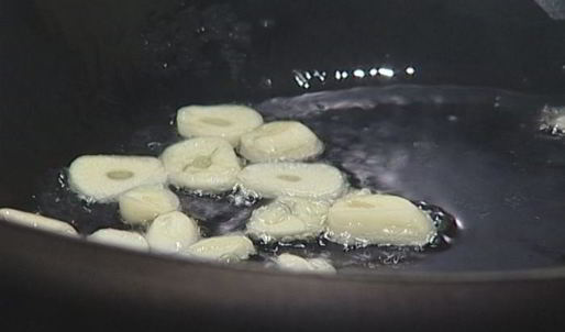 спагетти с имбирем и помидорами