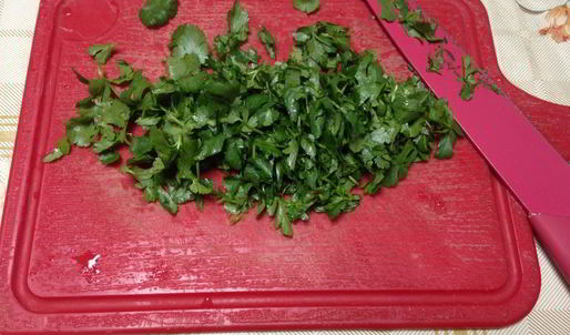 спагетти с курицей в томатном соусе