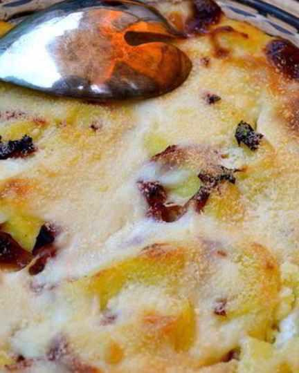 Рецепт манных ньокков по-римски, запеченные под соусом бешамель