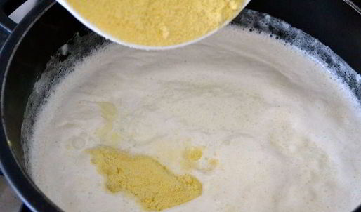 манные ньокки по-римски, запеченные под соусом бешамель