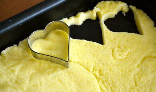 манные ньокки по-римски, запеченные под соусом бешамель