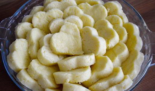 манные ньокки по-римски, запеченные под соусом бешамель