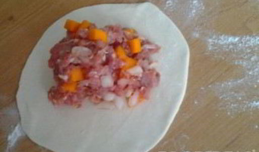 манты с тыквой и мясом
