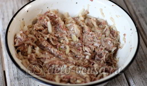 манты в мультиварке