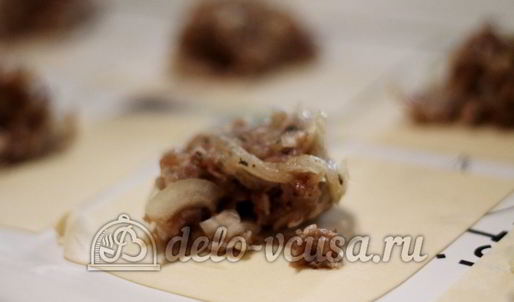 манты в мультиварке