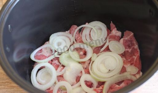 мясо по-французски в мультиварке с картофелем