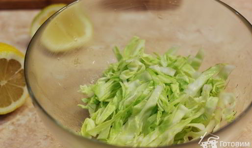 баранина с чесноком и белым вином