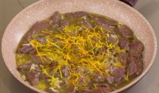 говядина, тушенная с лимоном и апельсином