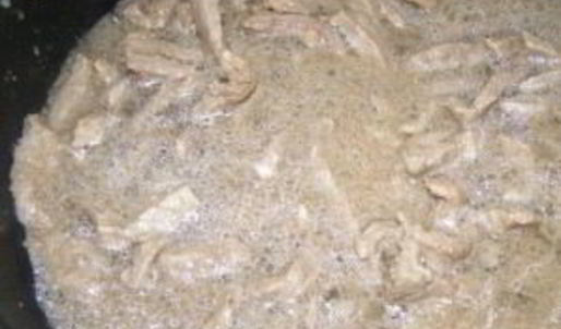 говядина в сливочном соусе