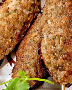 Кебабы с йогуртовым соусом