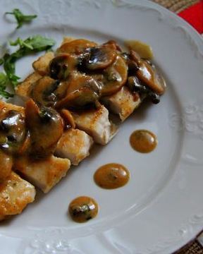 Куриные грудки с кленово-горчичным соусом