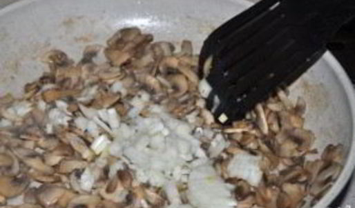 куриные окорочка, фаршированные грибами