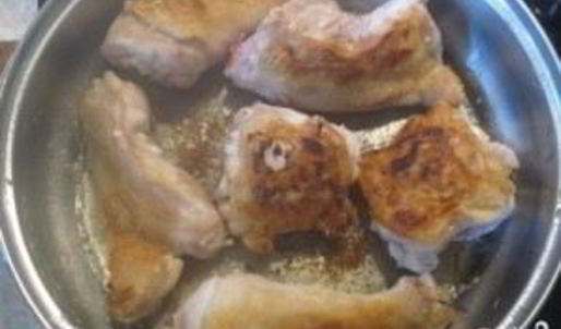 курица, тушенная в сливках