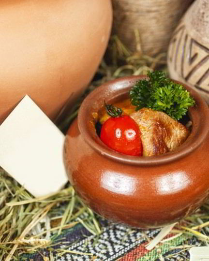 Рецепт курицы в горшочке по-домашнему