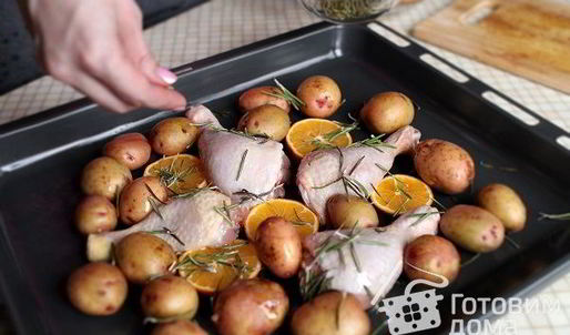 средиземноморская курица, запеченная с картофелем