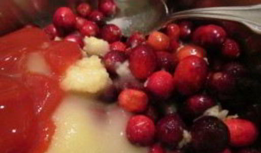 свинина в брусничном соусе