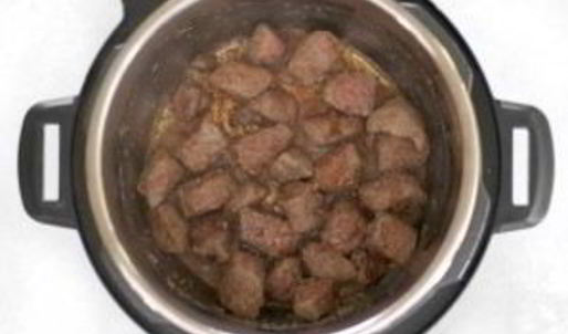 тушеное мясо с картофелем в мультиварке