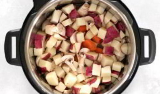 тушеное мясо с картофелем в мультиварке