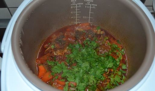 тушеные свиные ребрышки в мультиварке