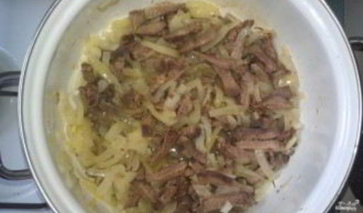 язык, тушенный в сметане