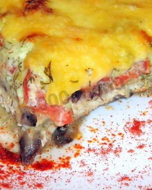 Баклажаны с куриным филе и помидорами в духовке