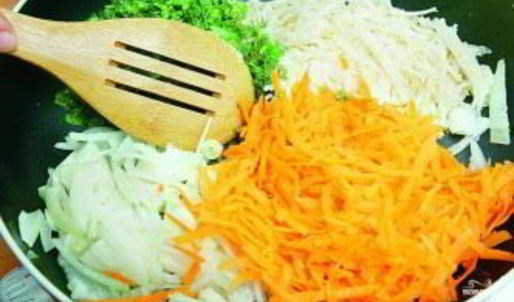 болгарский перец, фаршированный овощами