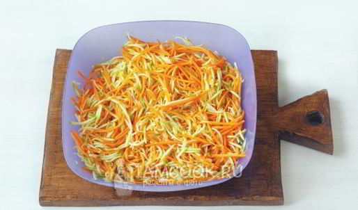 кабачки с морковью по-корейски