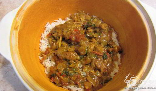 карри бриани — запеченный карри с рисом и хрустящей корочкой