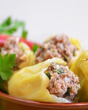 Перец фаршированный фаршем и рисом в мультиварке