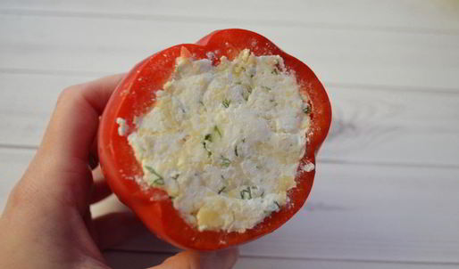 перец, фаршированный творогом